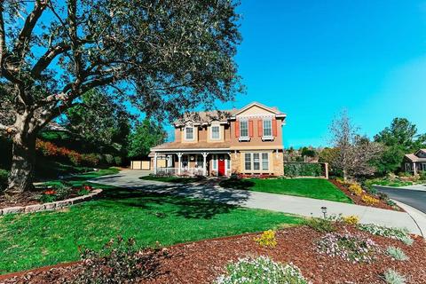 934 Inverlochy, Fallbrook, CA 92028 photo 2