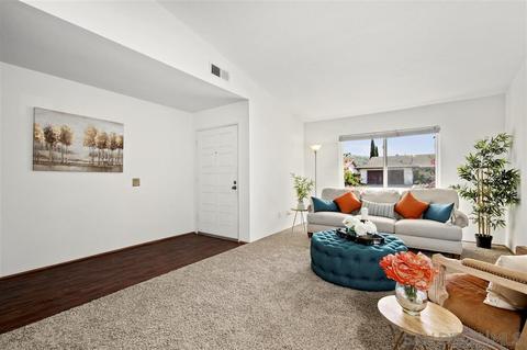 10164 Tres Lagos Ct, Spring Valley, CA 91977 photo 6
