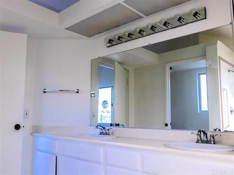 855 Glenwood Dr, Oceanside, CA 92057 photo 11