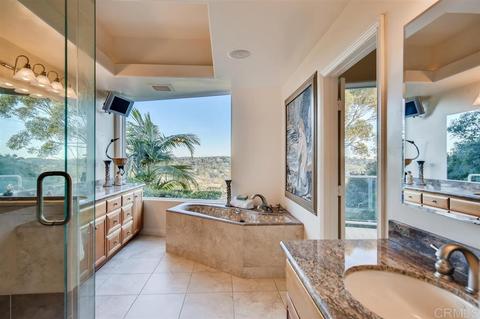 142 Hummingbird Hl, Encinitas, CA 92024 photo 8