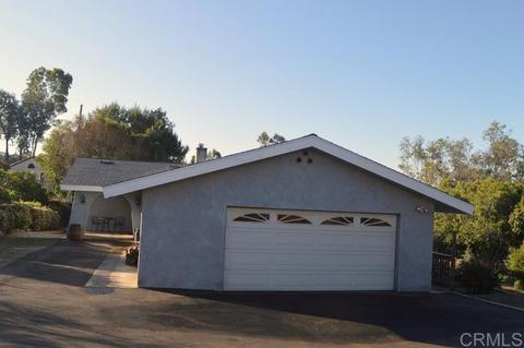 2124 Hawley, Vista, CA 92084 photo 2