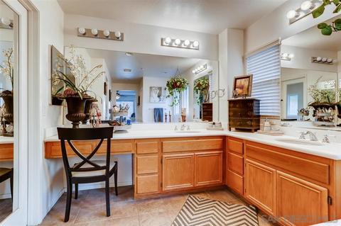 10051 Destiny Mountain Ct, Spring Valley, CA 91978 photo 16