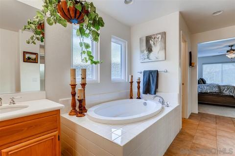10051 Destiny Mountain Ct, Spring Valley, CA 91978 photo 15