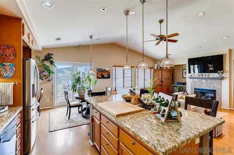 10051 Destiny Mountain Ct, Spring Valley, CA 91978 photo 4