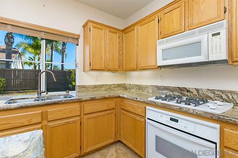 484 Big Sky Dr, Oceanside, CA 92058 photo 6