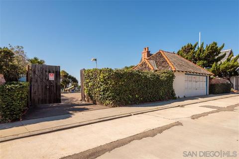 2031 S Pacific St, Oceanside, CA 92054 photo 2