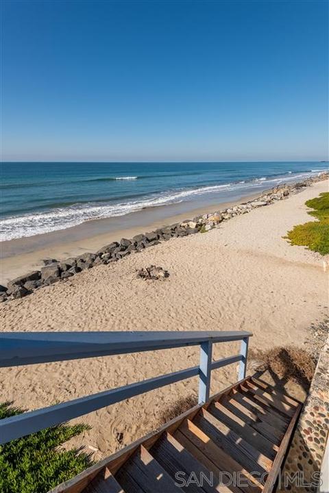2031 S Pacific St, Oceanside, CA 92054 photo 4