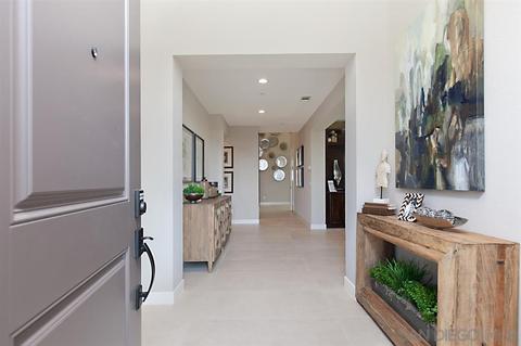 1410 Dome Rock Pl, Chula Vista, CA 91913 photo 2
