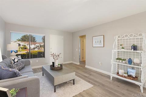 1367 Temple Heights Dr, Oceanside, CA 92056 photo 5