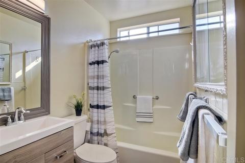 1472 Peacock Blvd, Oceanside, CA 92056 photo 5