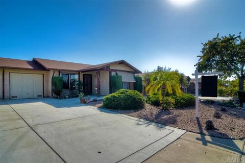 1472 Peacock Blvd, Oceanside, CA 92056 photo 1