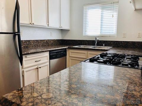 631 7th St #7, Imperial Beach, CA 91932 photo 5