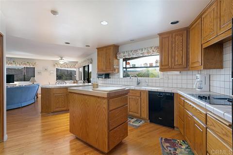 3470 Fairview Ln, Vista, CA 92084 photo 12