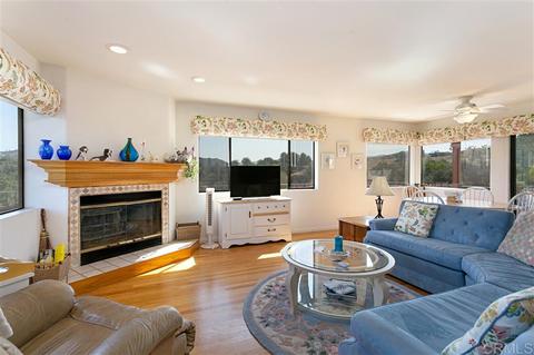 3470 Fairview Ln, Vista, CA 92084 photo 8
