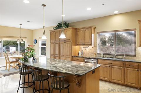 910 16th St, Ramona, CA 92065 photo 4
