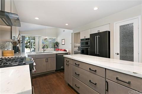 7049 Dassia Way, Oceanside, CA 92056 photo 8