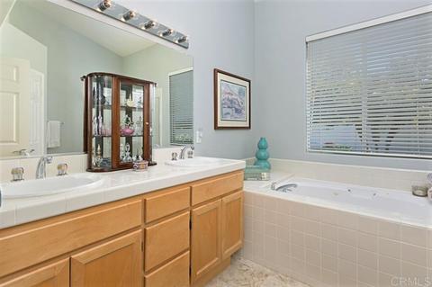 7049 Dassia Way, Oceanside, CA 92056 photo 12