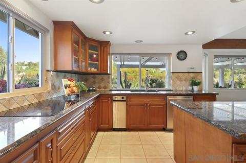 1165 Range View Rd, Vista, CA 92084 photo 10