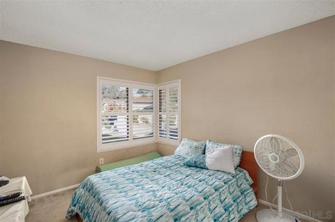 1458 Temple Heights Dr, Oceanside, CA 92056 photo 19