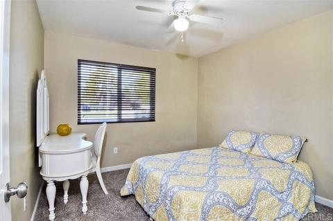 555 Howe Pl, Escondido, CA 92025 photo 14