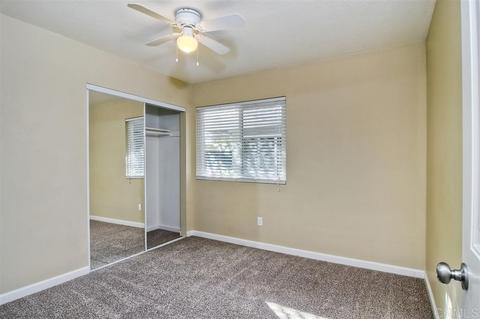 555 Howe Pl, Escondido, CA 92025 photo 15