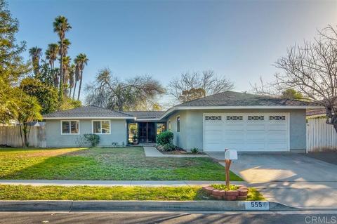 555 Howe Pl, Escondido, CA 92025 photo 1