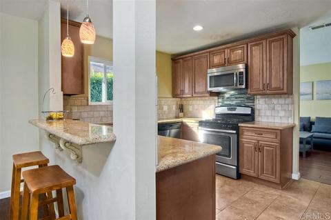 555 Howe Pl, Escondido, CA 92025 photo 7