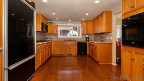 2444 Crestview Estates Pl, Escondido, CA 92027 photo 4