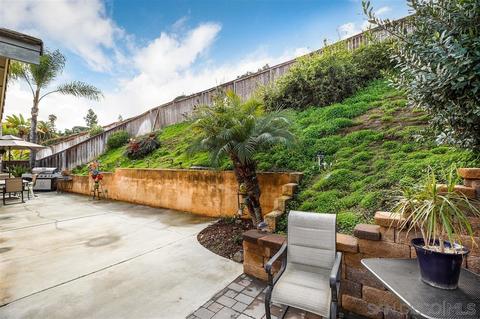 985 Bel Air Dr E, Vista, CA 92084 photo 22