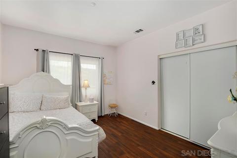 985 Bel Air Dr E, Vista, CA 92084 photo 16