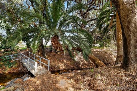 985 Bel Air Dr E, Vista, CA 92084 photo 25