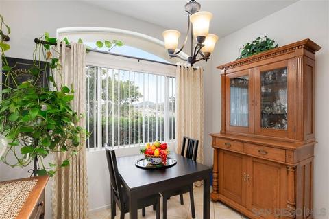 985 Bel Air Dr E, Vista, CA 92084 photo 12