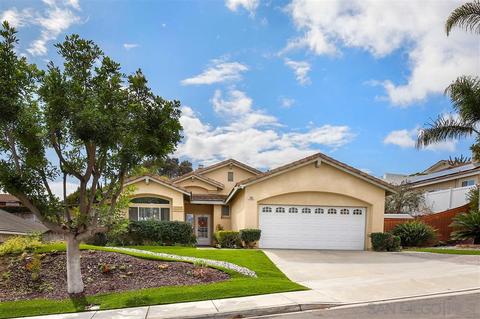 985 Bel Air Dr E, Vista, CA 92084 photo 1