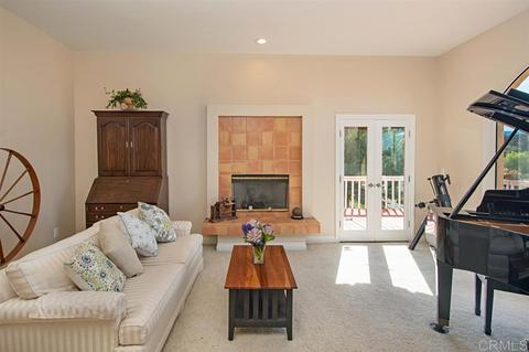 866 Brook Canyon Rd, Escondido, CA 92025 photo 9