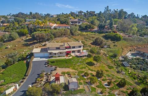 866 Brook Canyon Rd, Escondido, CA 92025 photo 3