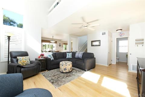 1735 Mount Way, Vista, CA 92081 photo 3