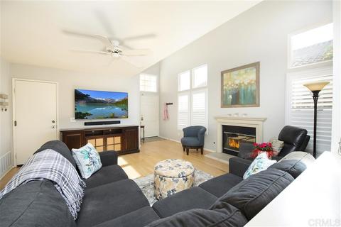 1735 Mount Way, Vista, CA 92081 photo 4