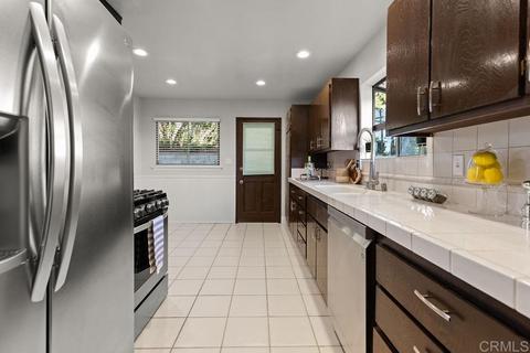 5740 Derk Dr, La Mesa, CA 91942 photo 17