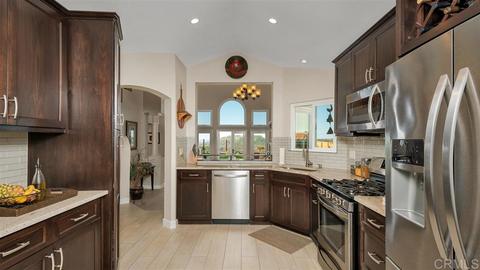 5012 Viewridge Way, Oceanside, CA 92056 photo 8