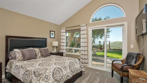 5012 Viewridge Way, Oceanside, CA 92056 photo 10