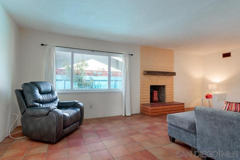 5820 Kelton Ave, La Mesa, CA 91942 photo 3