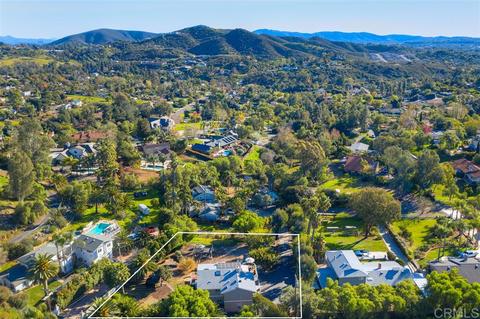 682 Ora Avo Dr, Vista, CA 92084 photo 1