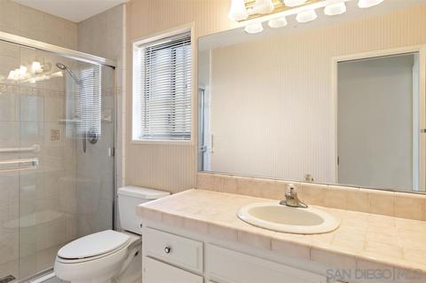 1126 Miramonte Gln, Escondido, CA 92026 photo 13