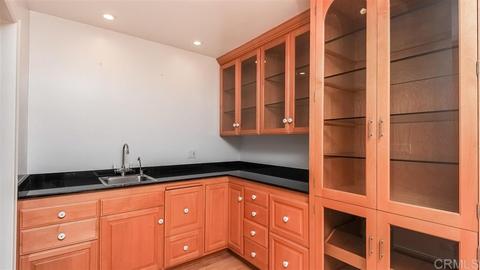 1395 W Muirlands Dr, La Jolla, CA 92037 photo 10
