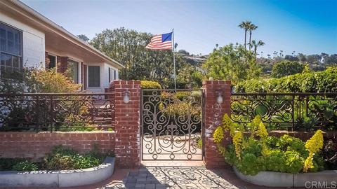 1395 W Muirlands Dr, La Jolla, CA 92037 photo 3