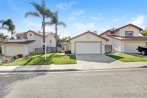 1724 Avenida Segovia, Oceanside, CA 92056 photo 2