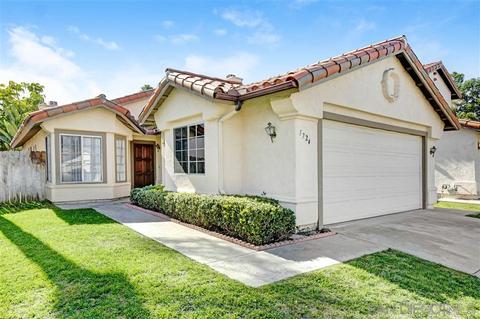 1724 Avenida Segovia, Oceanside, CA 92056 photo 1