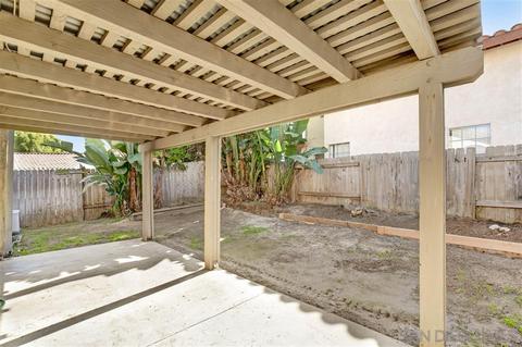 1724 Avenida Segovia, Oceanside, CA 92056 photo 21