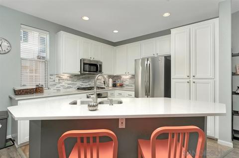3135 Via Puerta, Carlsbad, CA 92009 photo 5