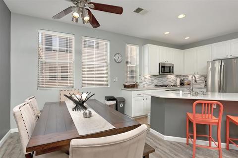 3135 Via Puerta, Carlsbad, CA 92009 photo 8